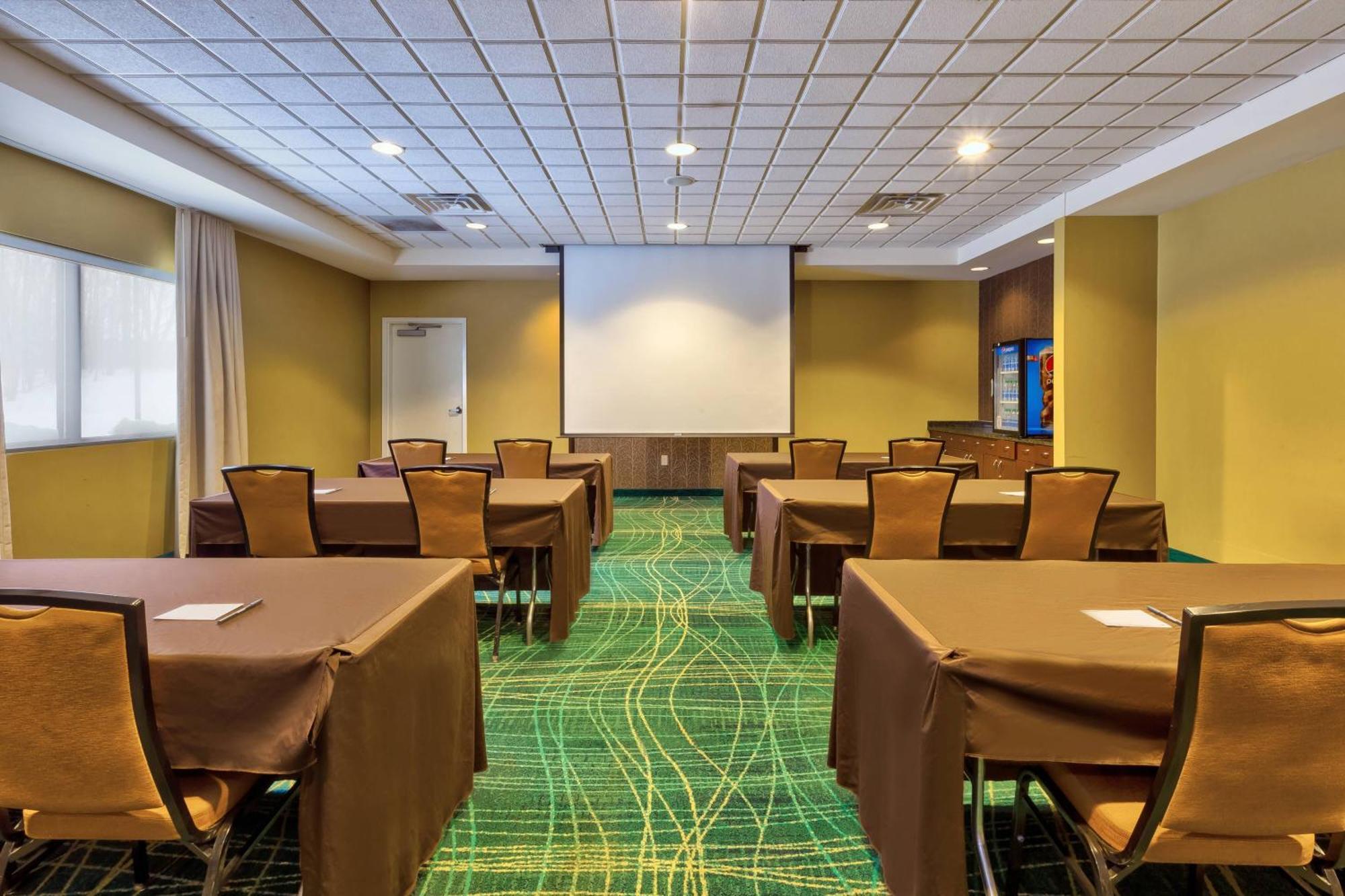 Springhill Suites By Marriott Grand Rapids Airport Southeast Cascade Exterior foto